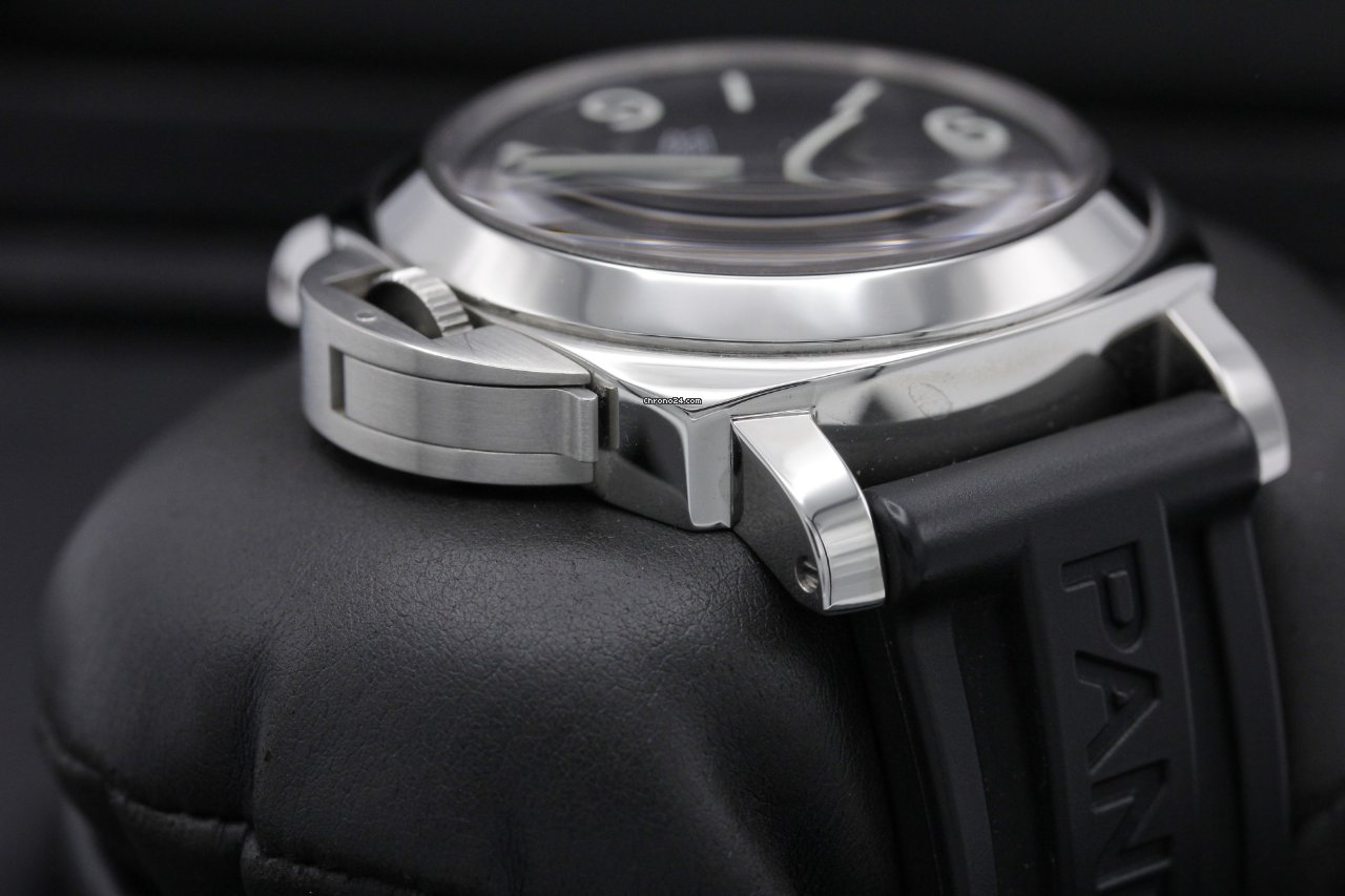 IMG_9081 Panerai Luminor Base Logo Steel PAM 000 Replica 4