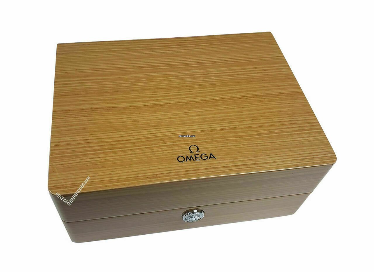 Omega Constellation Automatic Steel 13110392002001 131.10.39.20.02.001 Replica 4