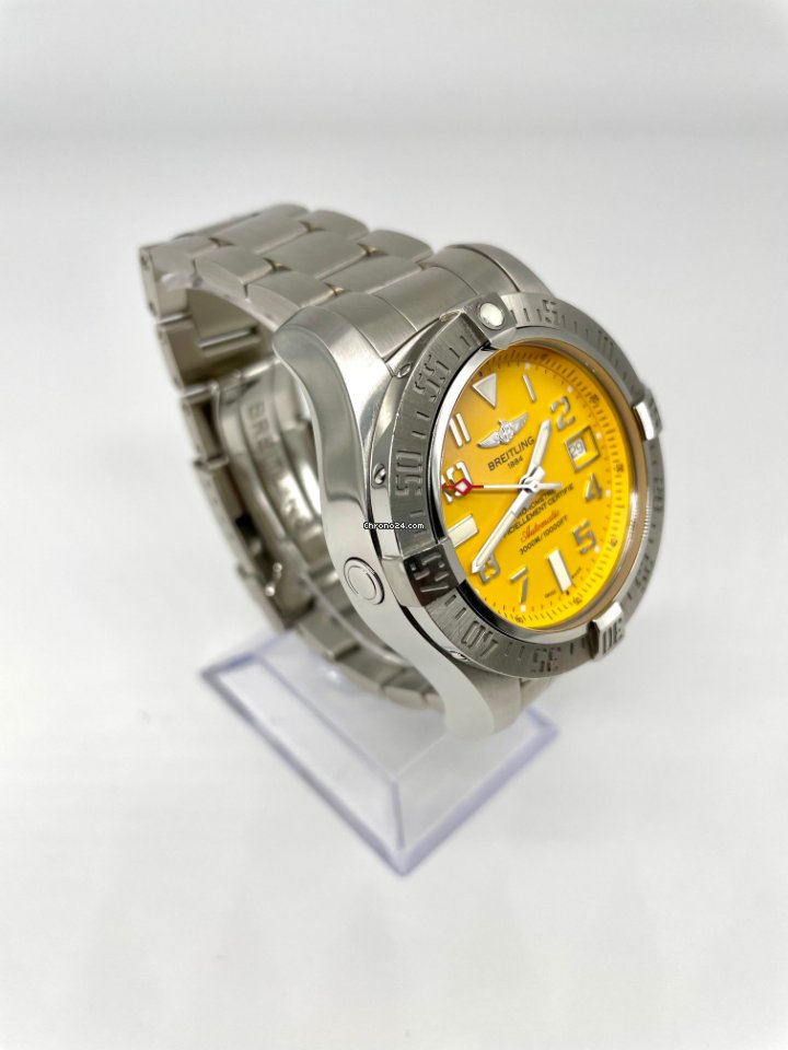 IMG_9081 Breitling Avenger II Seawolf Mens watch Unisex Automatic Steel A1733110 Replica 4