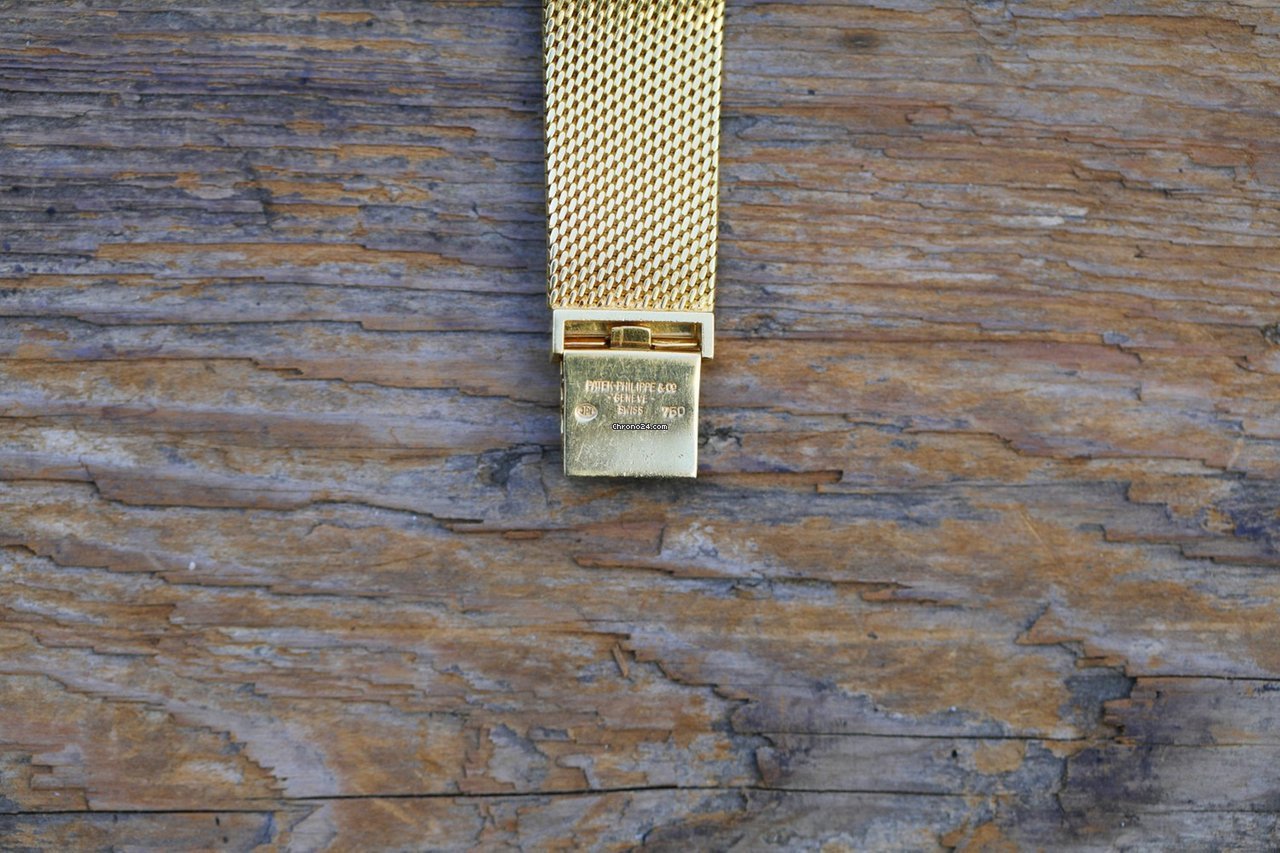 IMG_9081 Patek Philippe Calatrava Mens watch Unisex Manual winding Yellow gold 3513 5 Replica 4