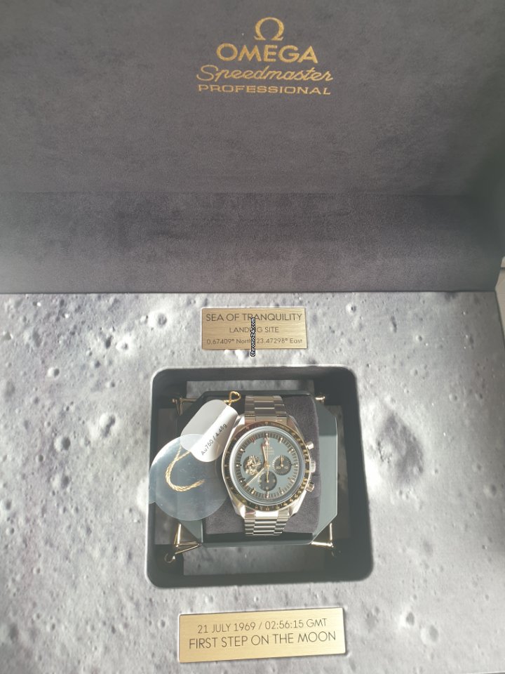 Omega Speedmaster Professional Moonwatch Mens watch Unisex Manual winding Steel 310.20.42.50.01.001 Replica 4
