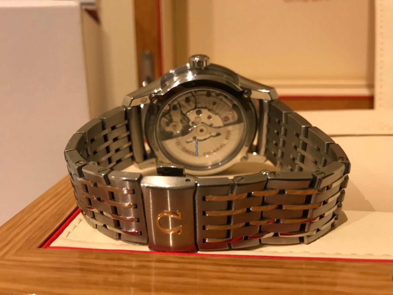 Omega De Ville Hour Vision Mens watch Unisex Automatic Steel 431.30.41.21.02.001 Replica 4