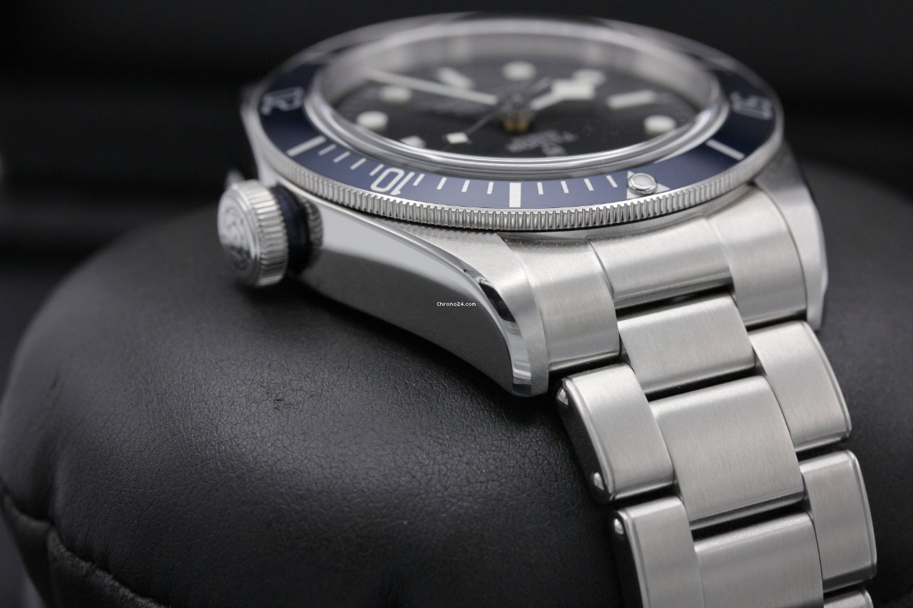 IMG_9081 Tudor Black Bay Steel 79230 Replica 4