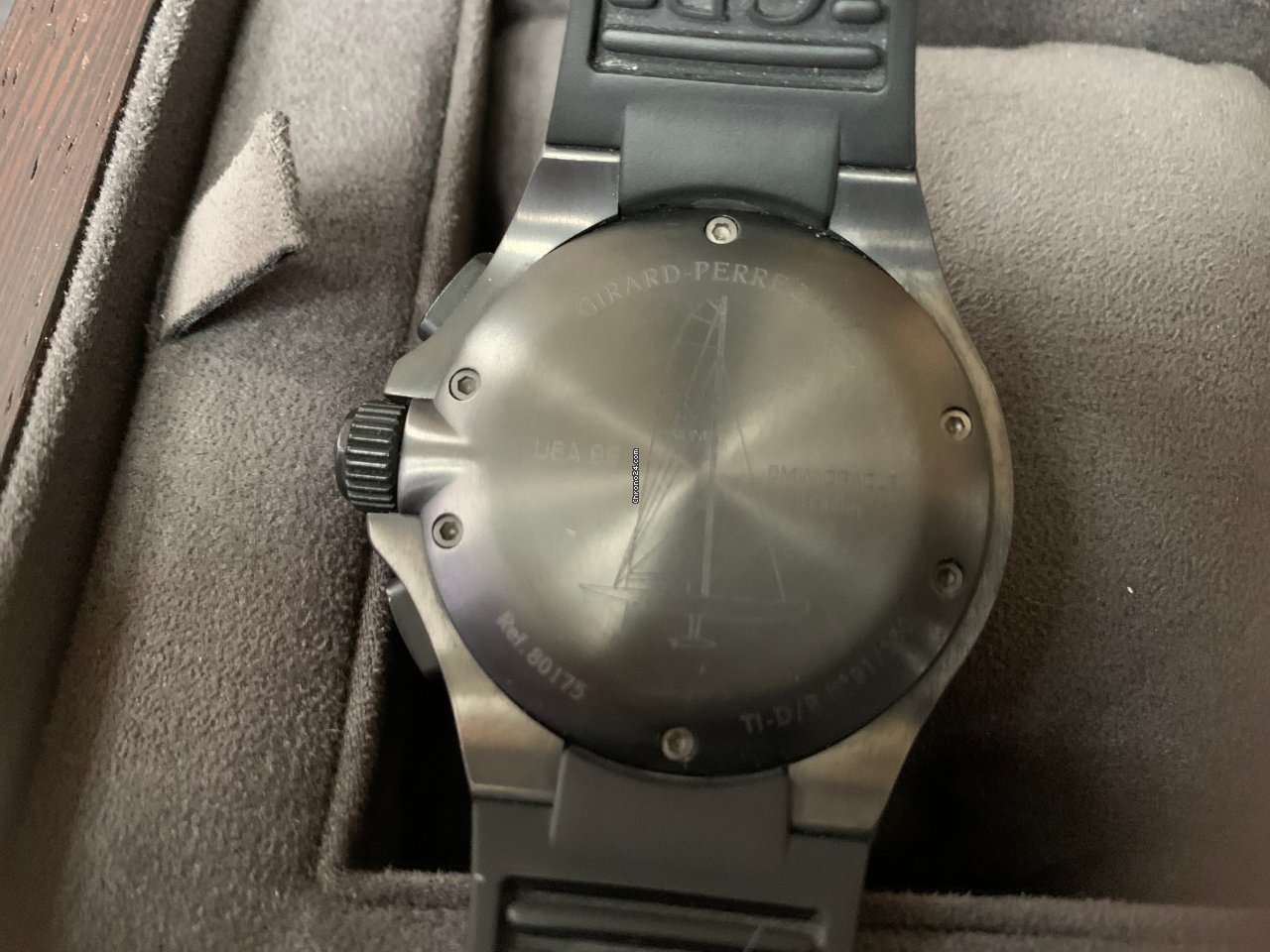 IMG_9081 Girard Perregaux Laureato Mens watch Unisex Automatic Titanium 80175 Replica 4