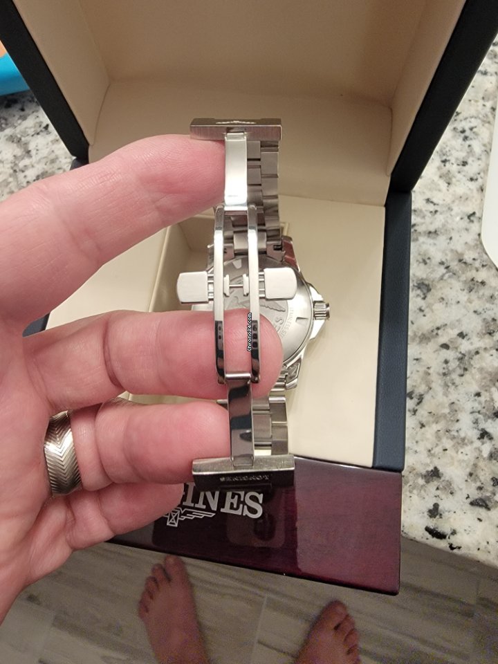 IMG_9081 Longines Conquest Mens watch Unisex Quartz Steel L3.759.4.96.6 Replica 4