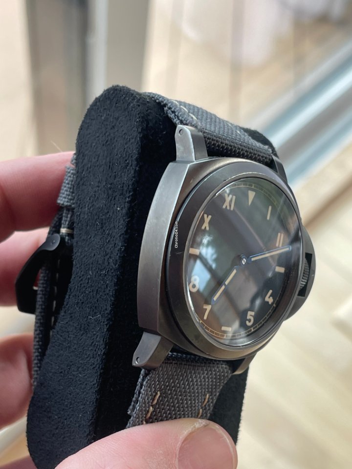 Panerai Luminor Mens watch Unisex Manual winding Titanium PAM779 Replica 4