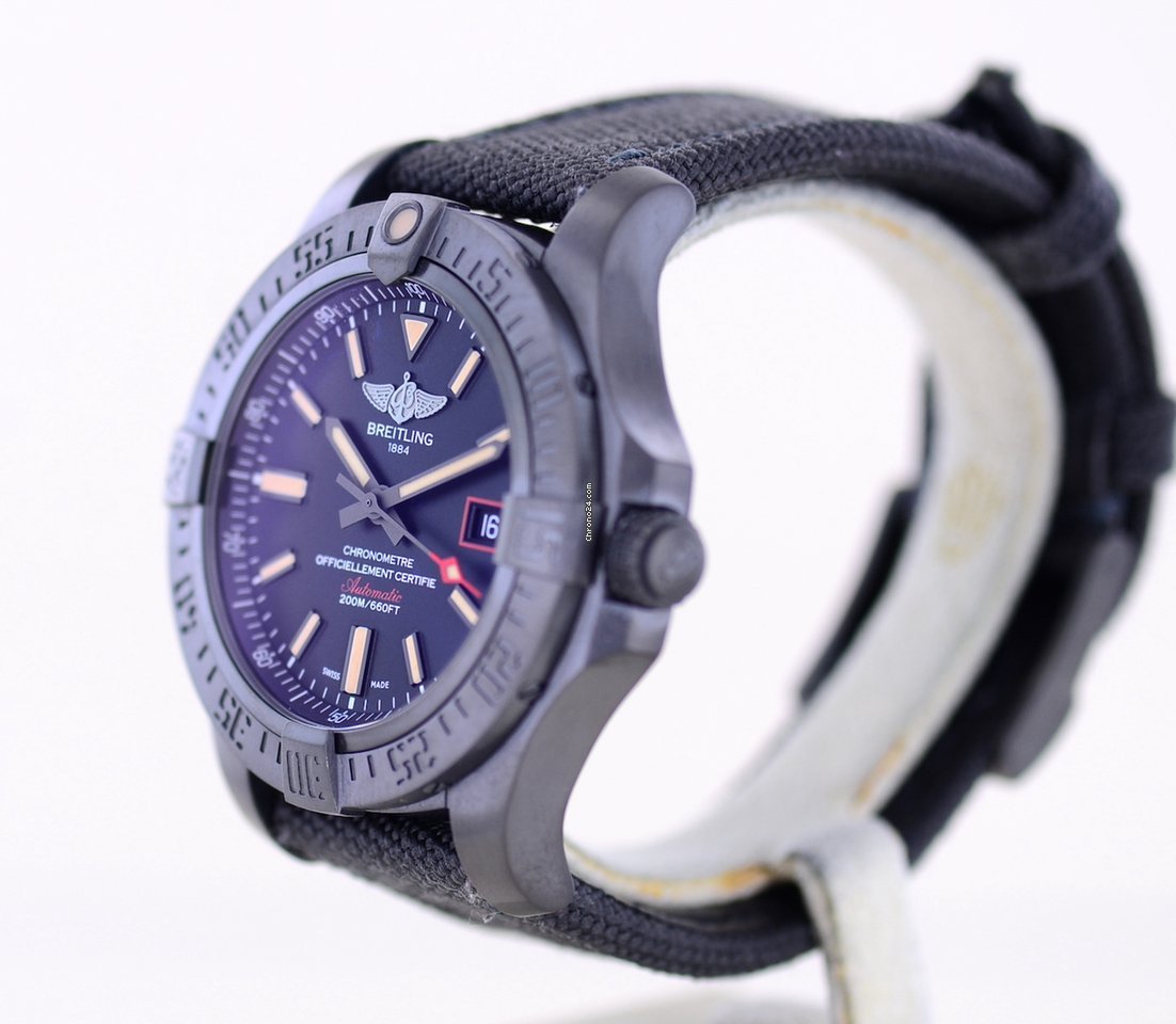 IMG_9081 Breitling Avenger Blackbird 44 Mens watch Unisex Automatic Titanium V1731110 Replica 4