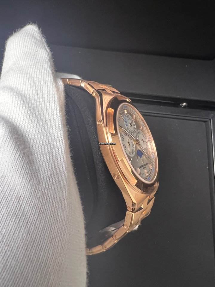 IMG_9081 Vacheron Constantin Overseas Mens watch Unisex Automatic Rose gold 4300V 120R-B064 Replica 4