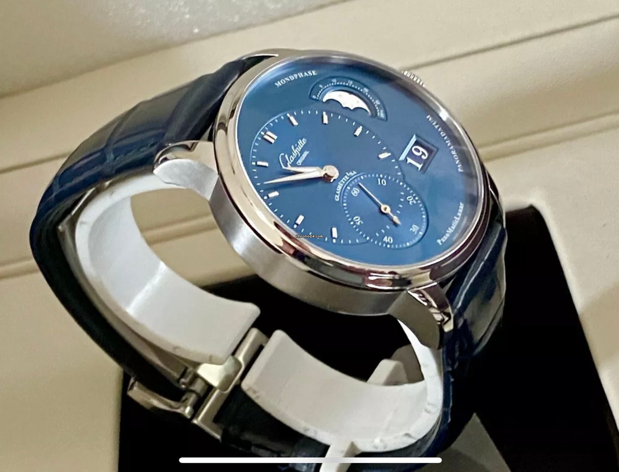Glashutte Original PanoMaticLunar Mens watch Unisex Automatic Steel 1-90-02-46-32-30 Replica 4