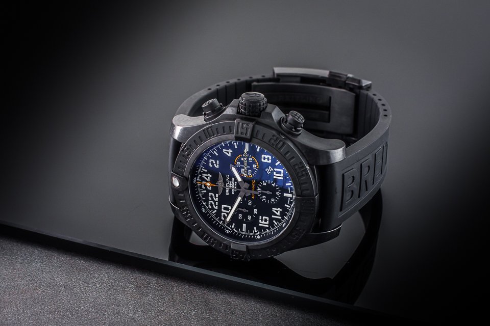 IMG_9081 Breitling Avenger Hurricane Mens watch Unisex Automatic XB1210 Replica 4