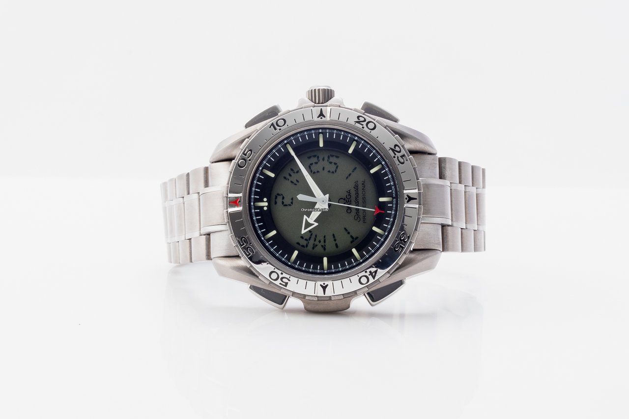 IMG_9081 Omega Speedmaster Titanium 39905006 Replica 4