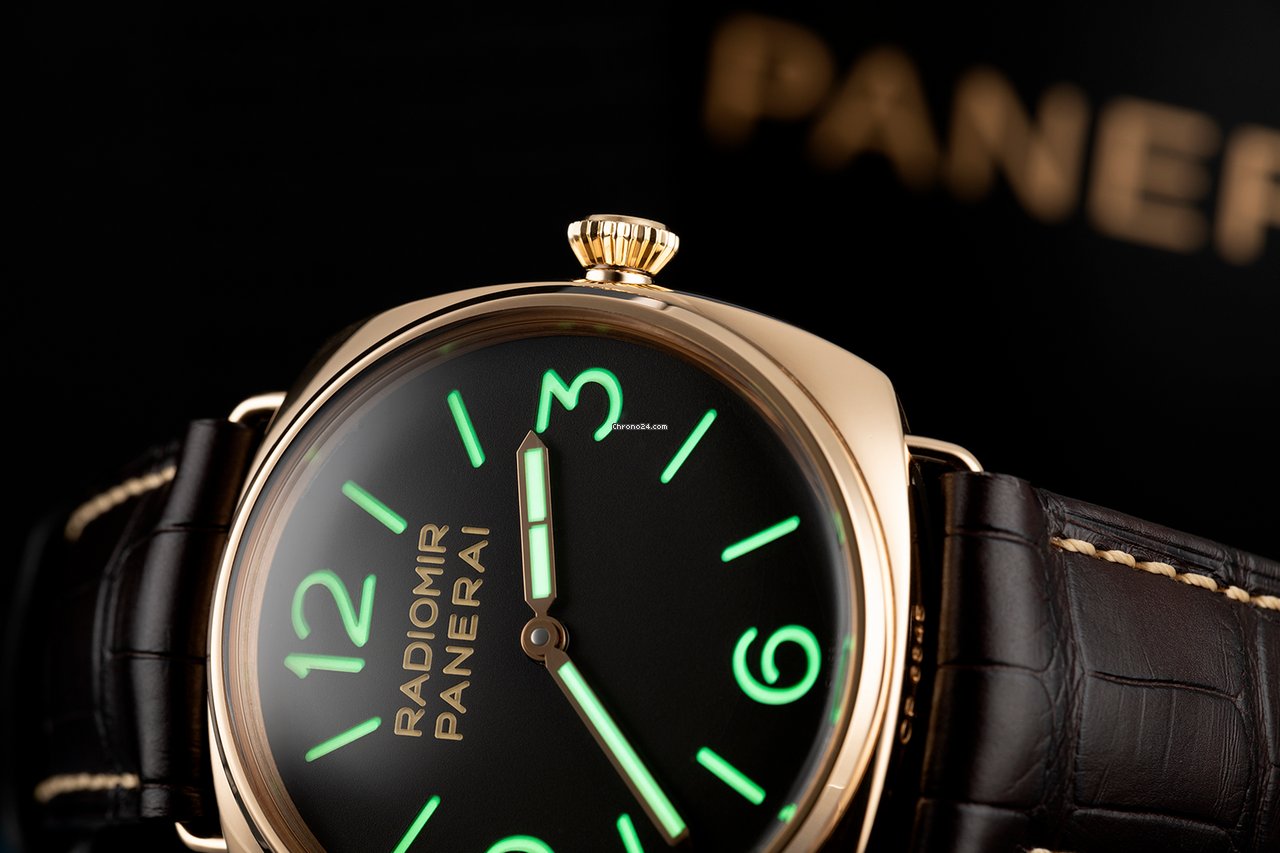 Panerai Special Editions Manual winding Rose gold PAM 379 Replica 4