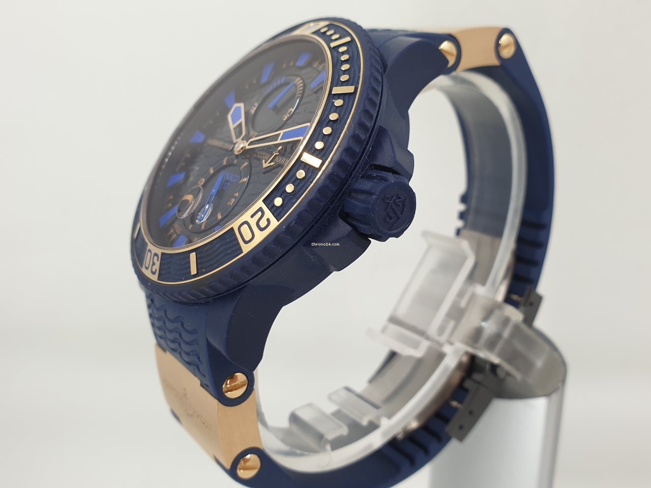 IMG_9081 Ulysse Nardin Maxi Marine Diver Mens watch Unisex Automatic Gold Steel 263-98 Replica 4