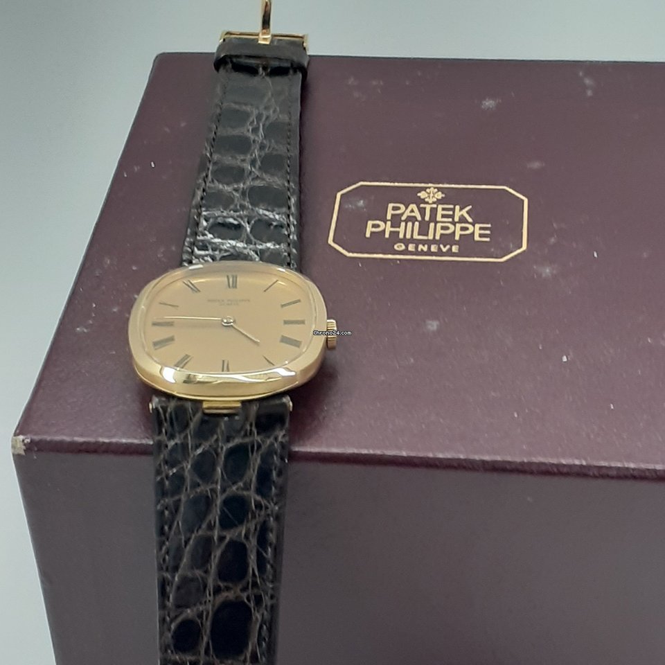 IMG_9081 Patek Philippe Golden Ellipse Mens watch Unisex Manual winding Yellow gold 5206 Replica 4