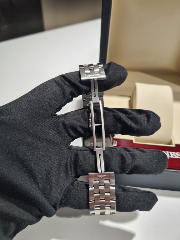 IMG_9081 Longines DolceVita Mens watch Unisex Quartz Steel L5.656.4 Replica 4