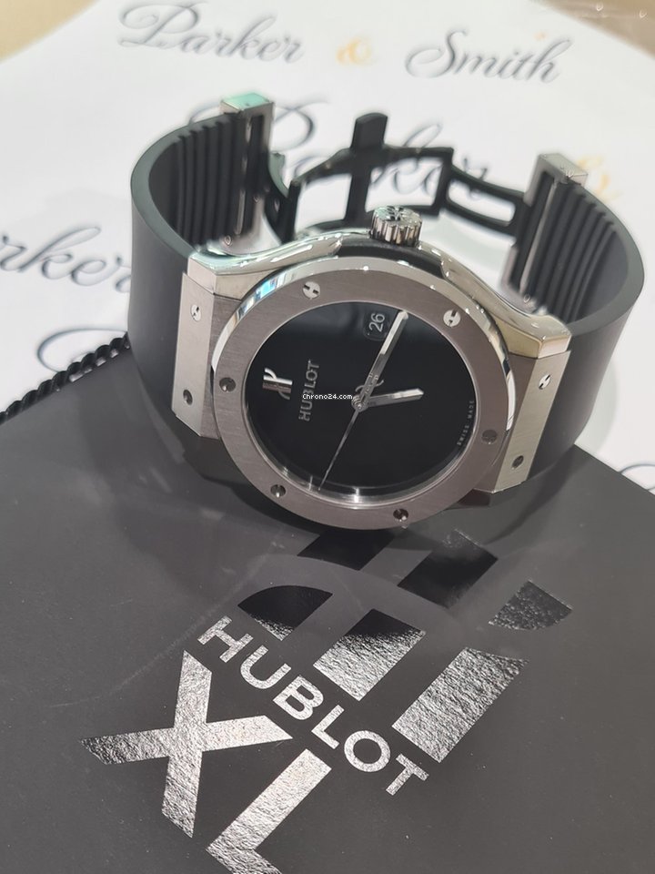 IMG_9081 Hublot Classic Fusion 45, 42, 38, 33 mm Mens watch Unisex Automatic Titanium 511.NX.1270.RX.MDM40 Replica 4