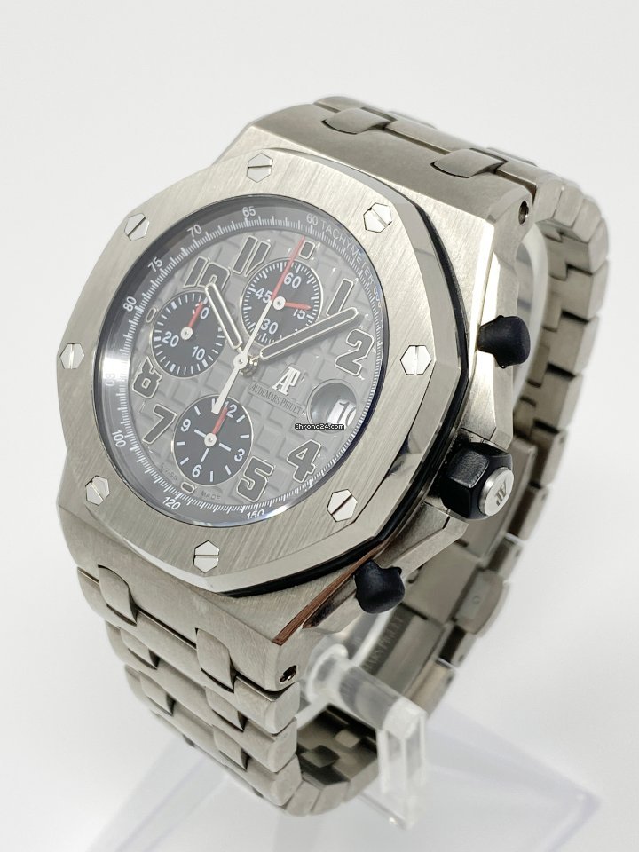 IMG_9081 Audemars Piguet Royal Oak Offshore Chronograph Mens watch Unisex Automatic Titanium 26170TI.OO.1000TI.01 Replica 4