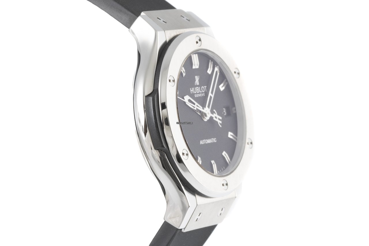 IMG_9081 Hublot Classic Fusion 45, 42, 38, 33 mm Mens watch Unisex Automatic Titanium 565.NX.1170.LR Replica 4
