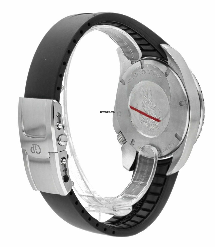 IMG_9081 Girard Perregaux Sea Hawk Automatic Steel 49950-19-632-FK6A Replica 4