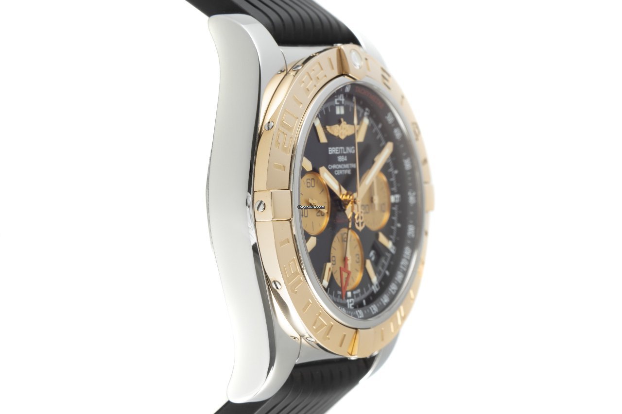 IMG_9081 Breitling Chronomat 44 GMT Mens watch Unisex Automatic Gold Steel CB0420 Replica 4
