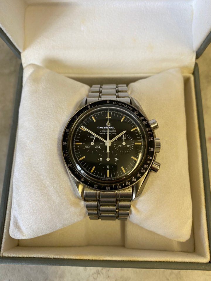 Omega Speedmaster Professional Moonwatch Mens watch Unisex Manual winding Steel 35905000 Replica 4