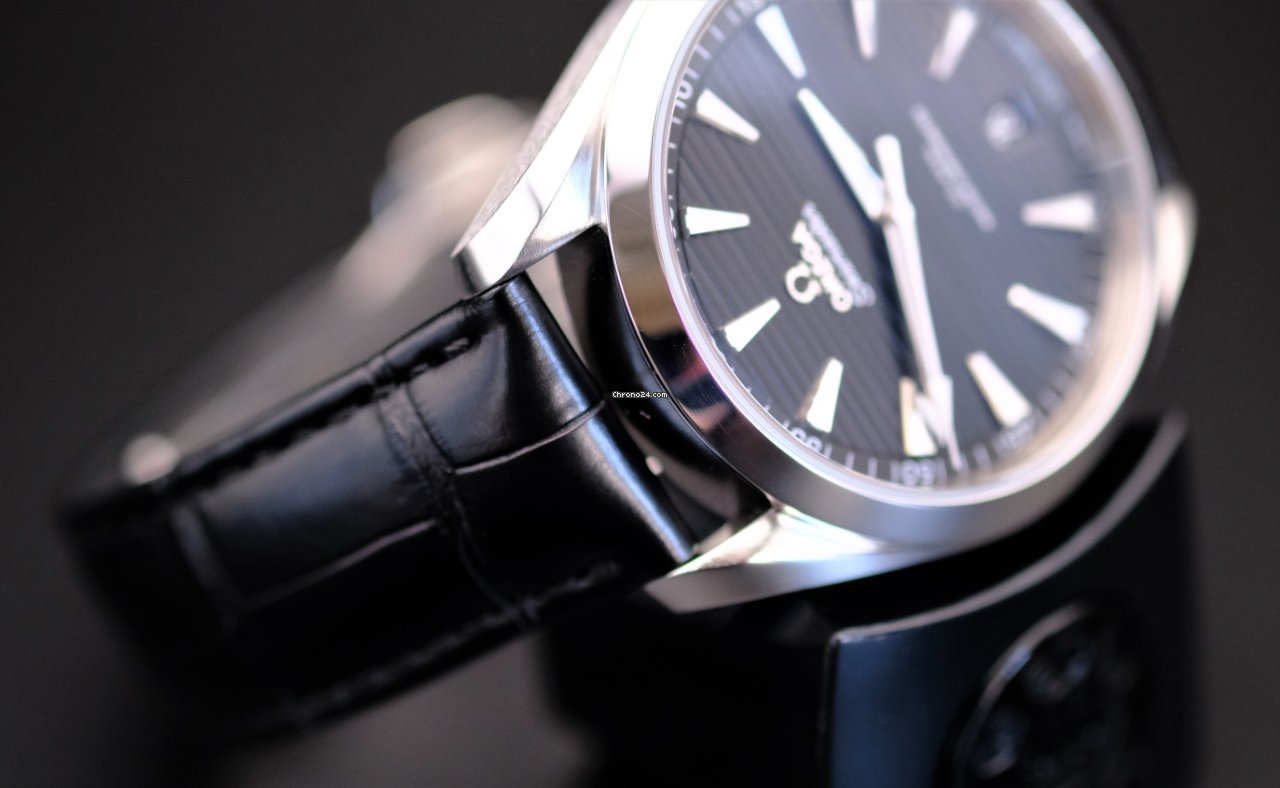 Omega Seamaster Aqua Terra Mens watch Unisex Automatic Steel 220.13.41.21.01.001 Replica 4