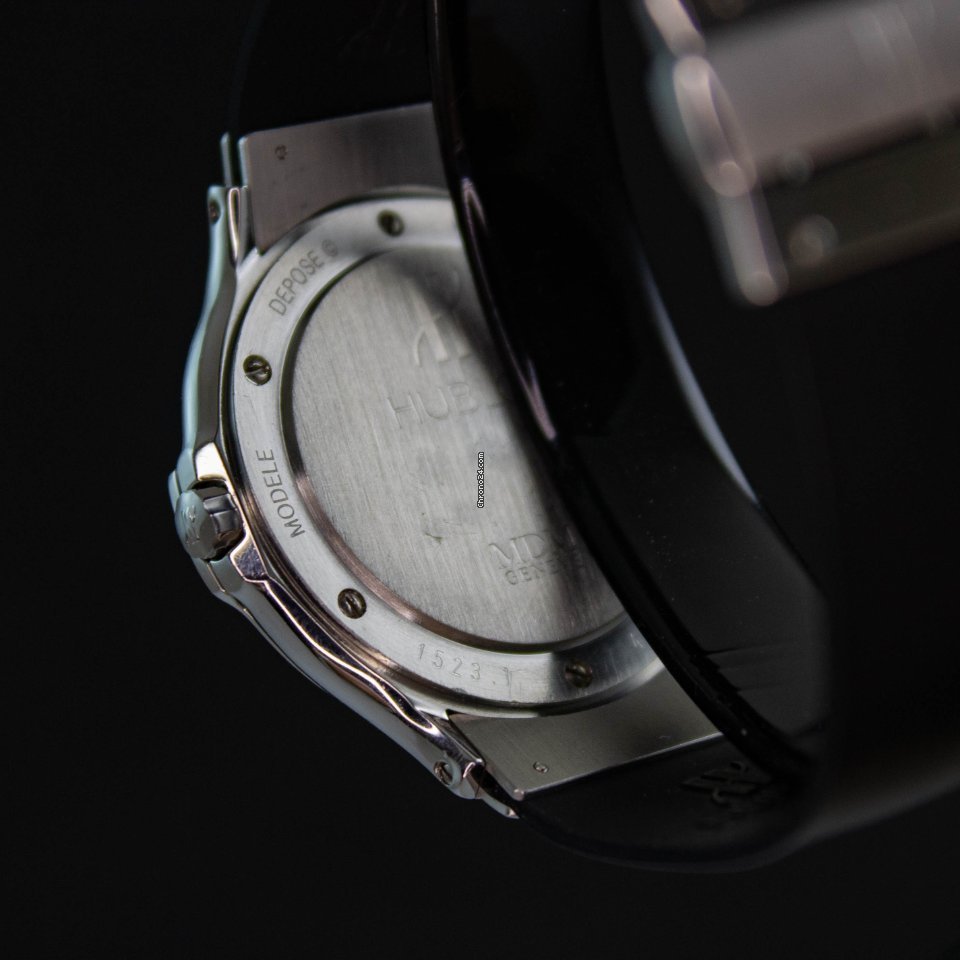 Hublot Classic Mens watch Unisex Quartz Steel 1523.1 Replica 4