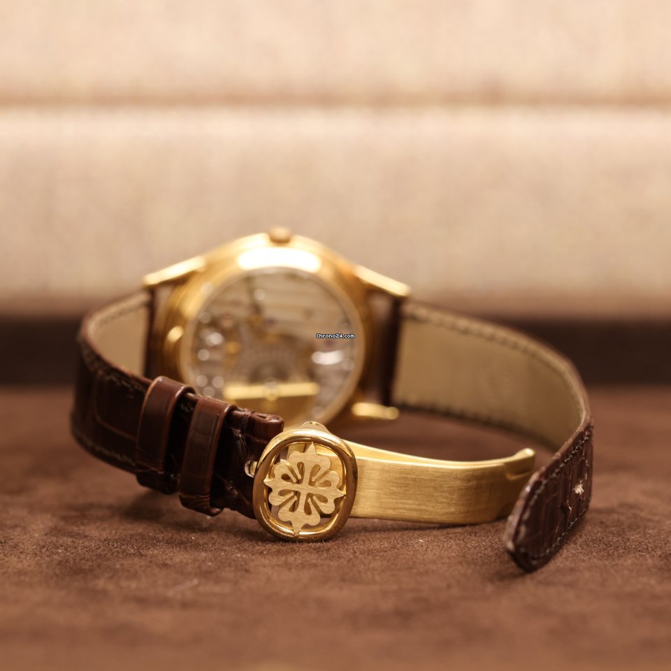 IMG_9081 Patek Philippe Perpetual Calendar Mens watch Unisex Automatic Yellow gold 3940J Replica 4