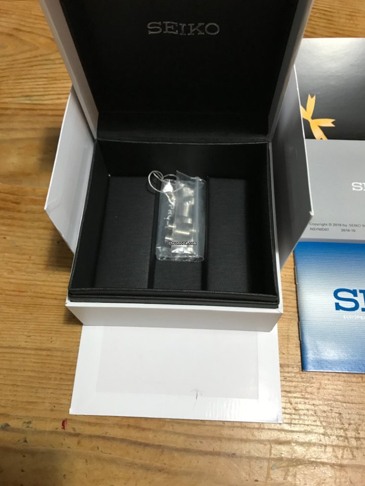 IMG_9081 Seiko Prospex Mens watch Unisex Automatic Steel SRP775K1 Replica 4