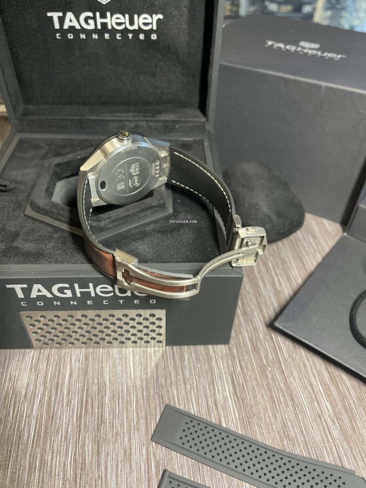 IMG_9081 TAG Heuer Connected Mens watch Unisex Quartz Titanium SBF818000.11FT8031 Replica 4