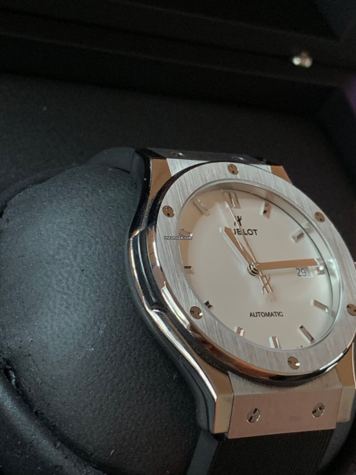IMG_9081 Hublot Classic Fusion 45, 42, 38, 33 mm Mens watch Unisex Automatic Titanium 542.NX.2611.LR Replica 4