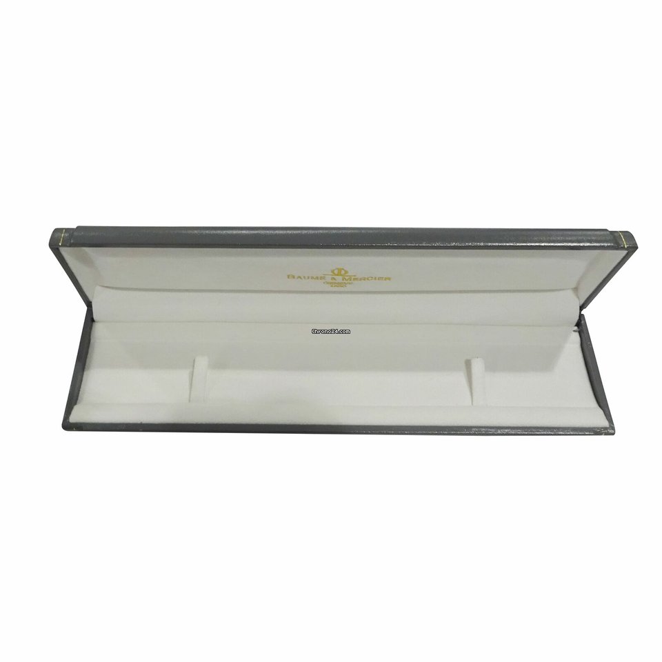 IMG_9081 Baume & Mercier Womens watch Quartz White gold MX000WZ2AA Replica 4