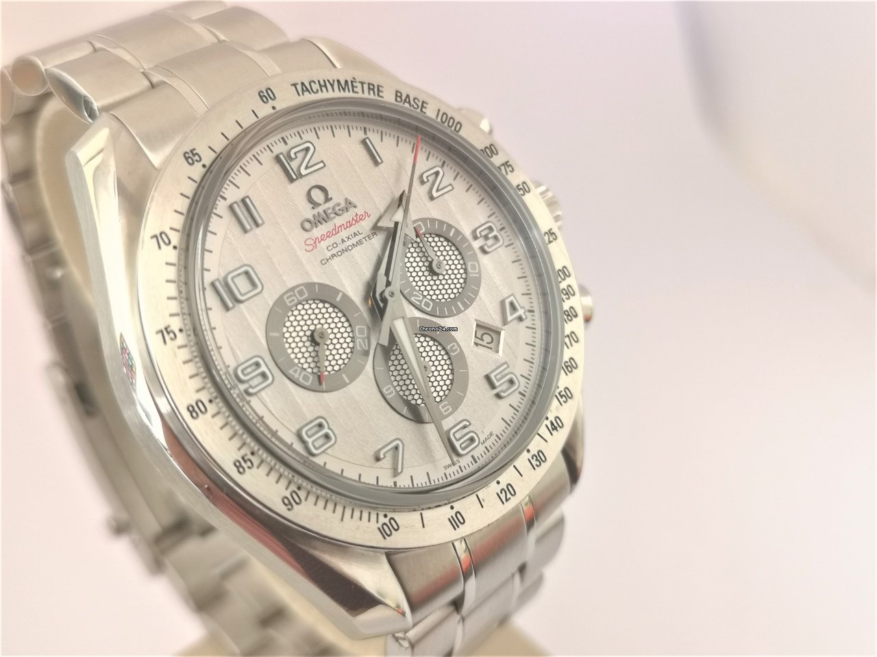 Omega Speedmaster Broad Arrow Mens watch Unisex Automatic Steel 32110425002001 Replica 4