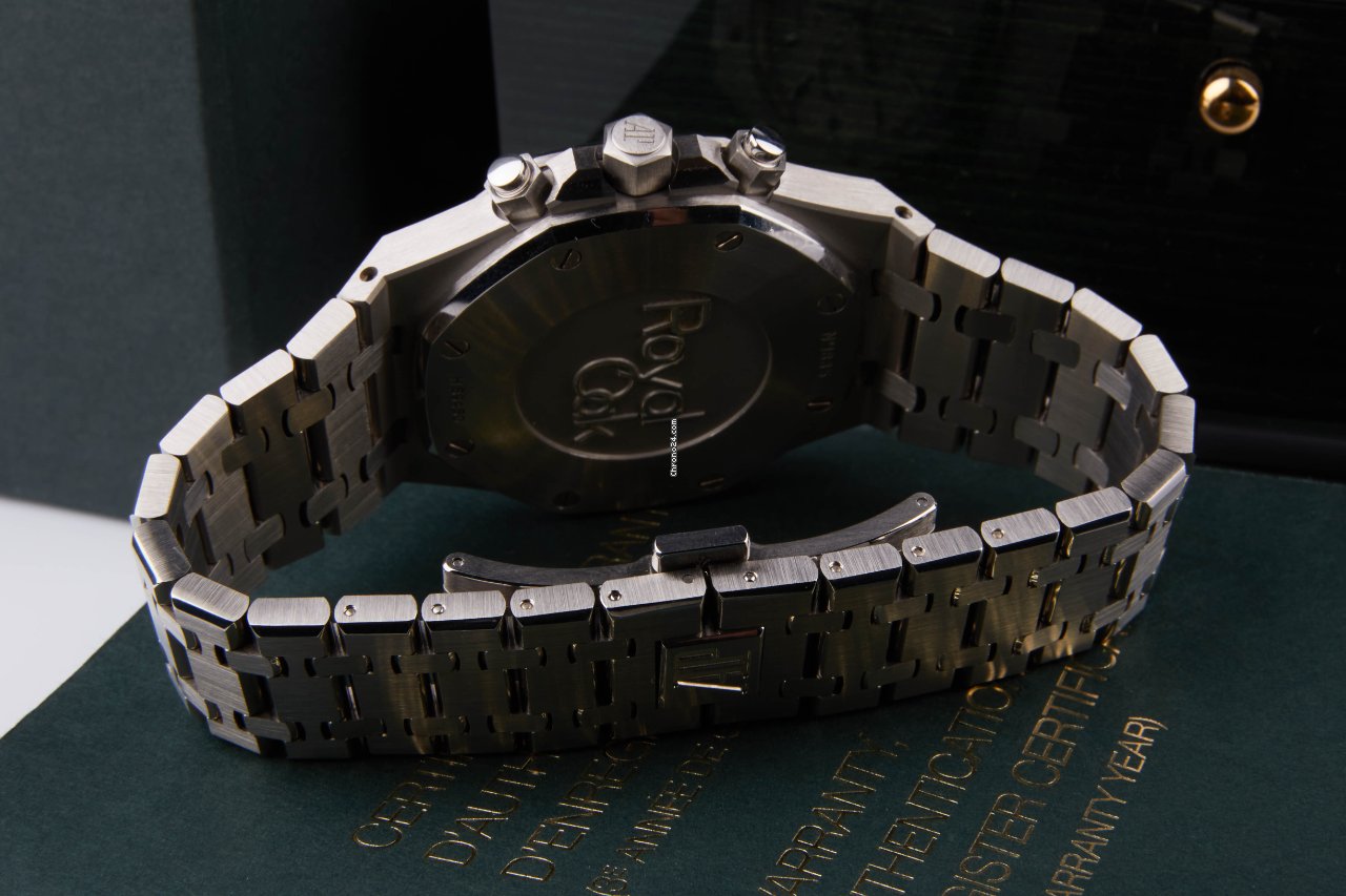 IMG_9081 Audemars Piguet Royal Oak Chronograph Mens watch Unisex Automatic Steel 26320ST.OO.1220ST.02 Replica 4
