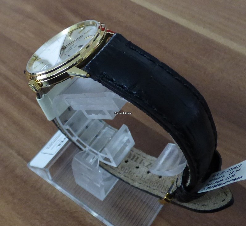 IMG_9081 IWC Mens watch Unisex Quartz Yellow gold 3306 Replica 4