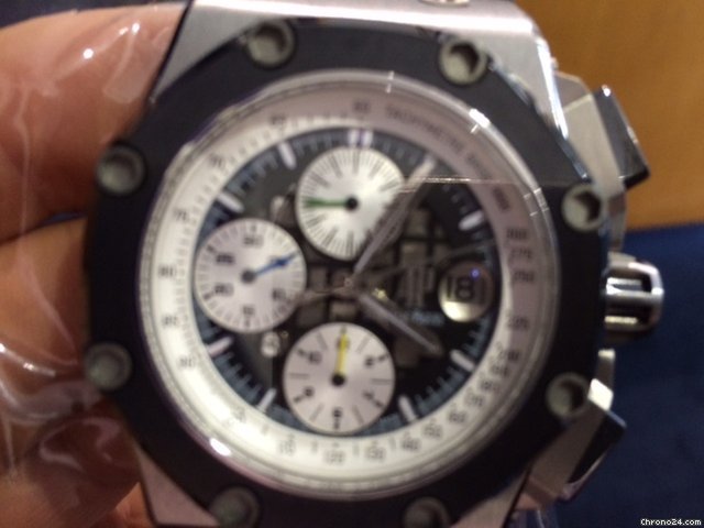 Audemars Piguet Royal Oak Offshore Chronograph Mens watch Unisex Automatic Titanium 26078IO.OO.D001VS.01 Replica 4