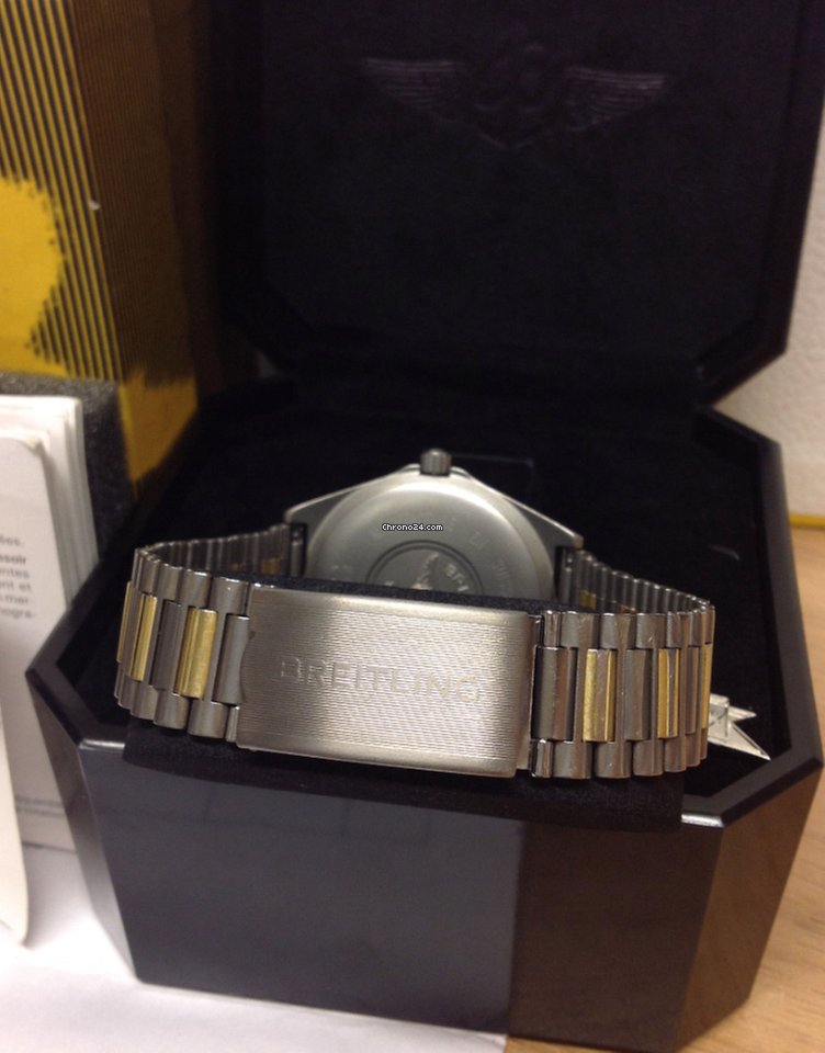 IMG_9081 Breitling Aerospace Mens watch Unisex Quartz Titanium F56061 Replica 4