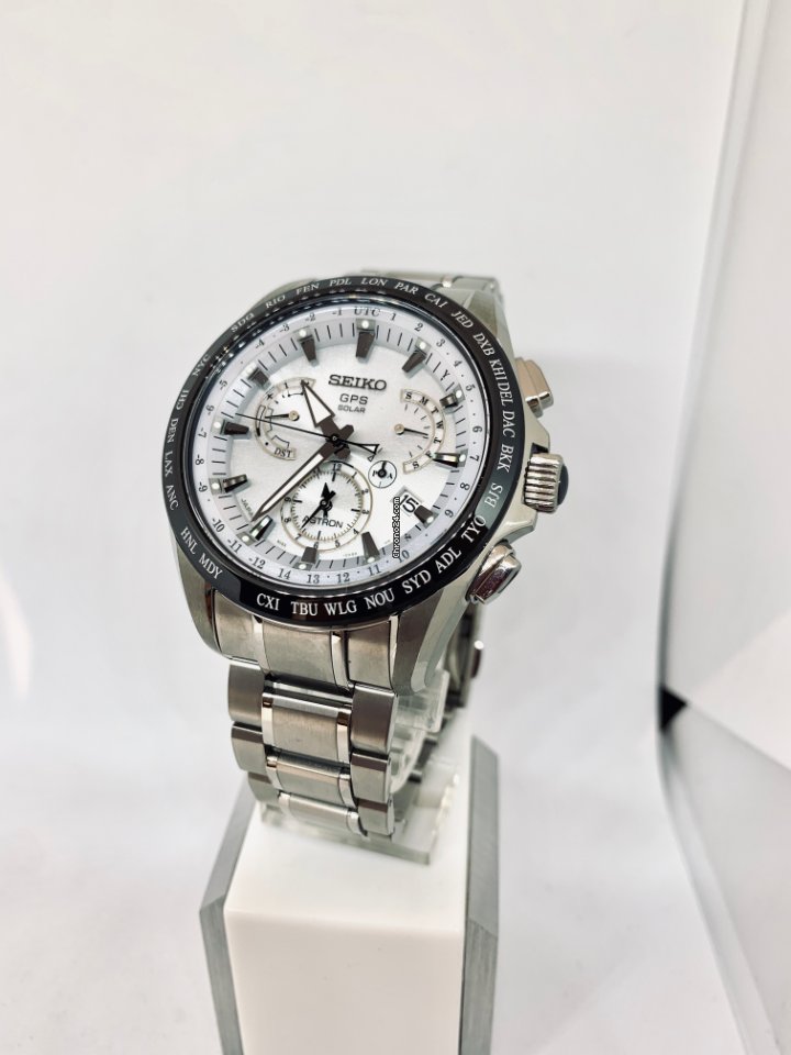 IMG_9081 Seiko Astron GPS Solar Chronograph Mens watch Unisex Automatic Titanium SSE047J1 Replica 4