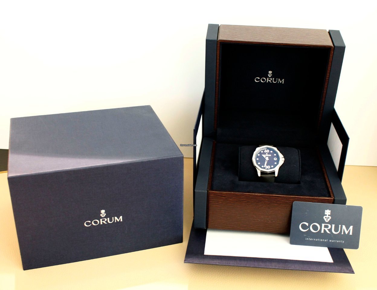 Corum Admirals Cup Legend 38 Womens watch Automatic Steel 082.101.47 0F41 PN11 Replica 4
