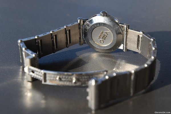 IMG_9081 Movado Vizio Womens watch Quartz Steel 92-E1-0848-R90-71 100-S SKU 3415880 Replica 4