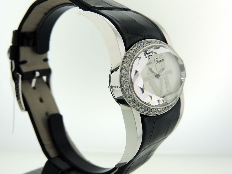 IMG_9081 Chopard Happy Diamonds Womens watch Quartz White gold 134578 Replica 5