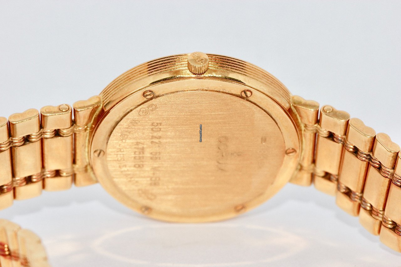 IMG_9081 Corum Romvlvs Womens watch Quartz Yellow gold 50.221.65 Replica 5