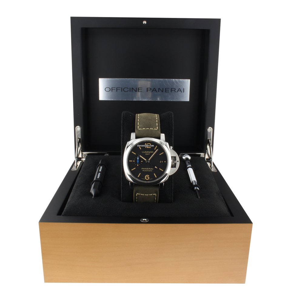 IMG_9081 Panerai Luminor 1950 3 Days GMT Automatic Mens watch Unisex Automatic Steel PAM01535 Replica 5