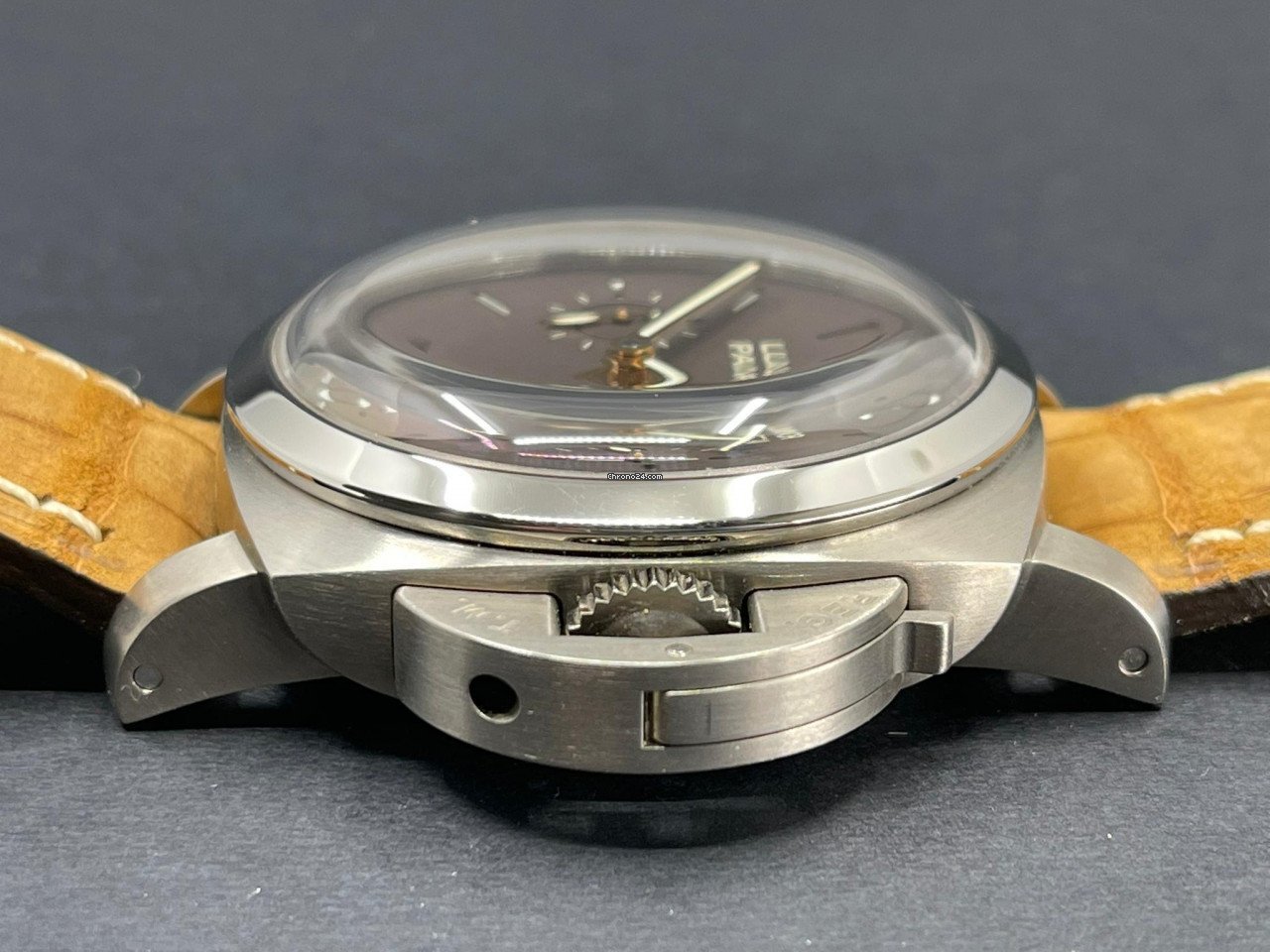 IMG_9081 Panerai Special Editions Manual winding Titanium PAM00306 Replica 5