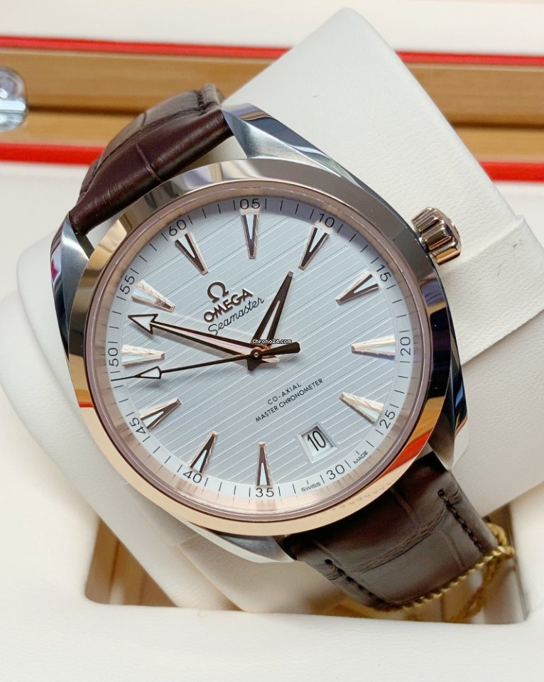 Omega Seamaster Aqua Terra Mens watch Unisex Automatic Gold Steel 220.23.41.21.02.001 Replica 5