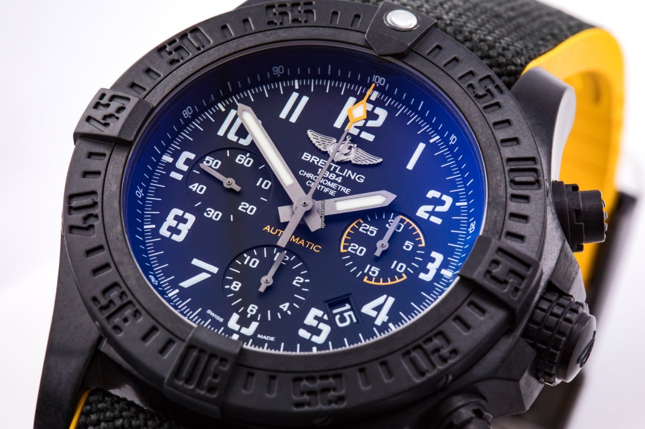 IMG_9081 Breitling Avenger Hurricane Mens watch Unisex Automatic XB0180E4 BF31 284S Replica 5