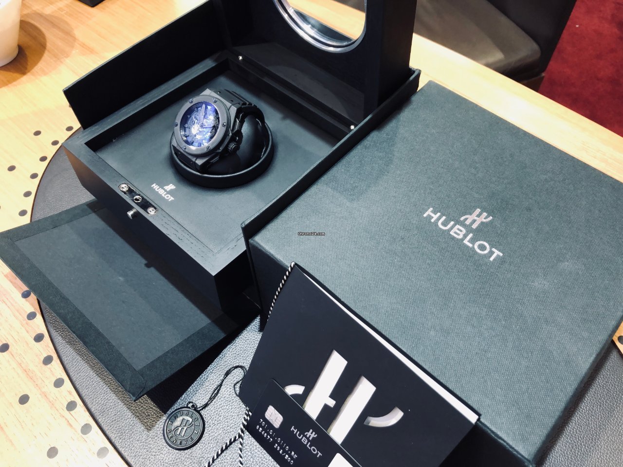 IMG_9081 Hublot King Power Mens watch Unisex Automatic Ceramic 701.CI.0110.RX Replica 5