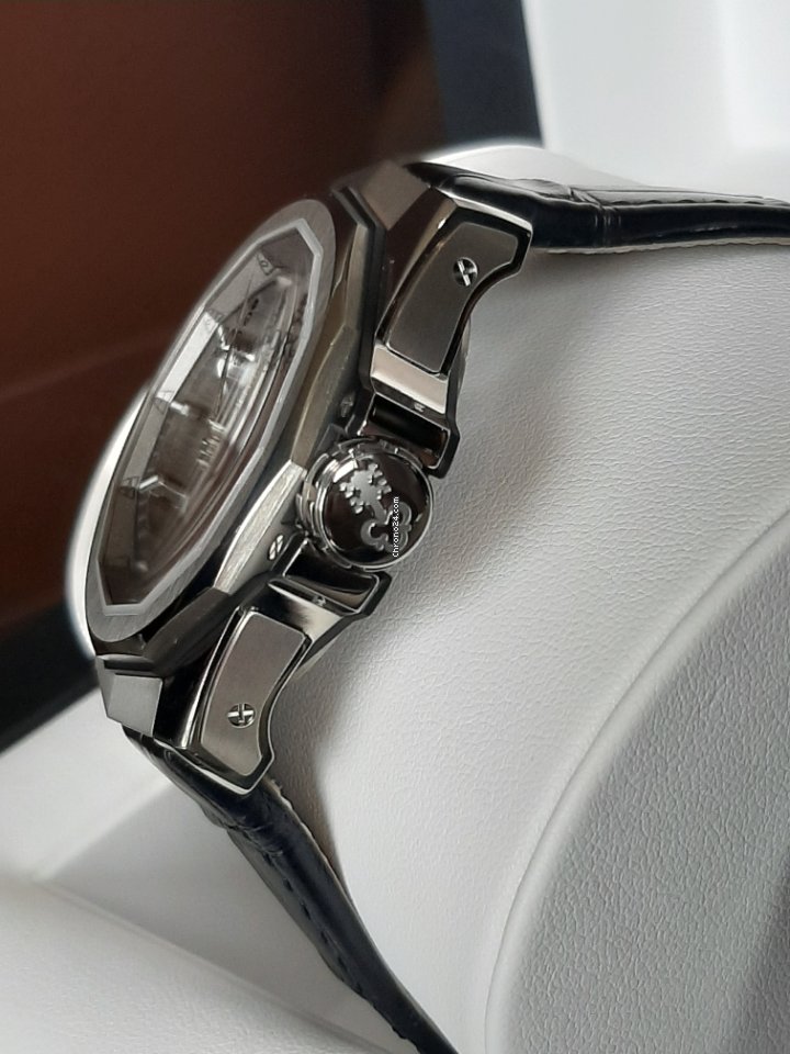 IMG_9081 Corum Admirals Cup AC-One Mens watch Unisex Automatic Titanium 082.401.04 0F01 FH10 Replica 5