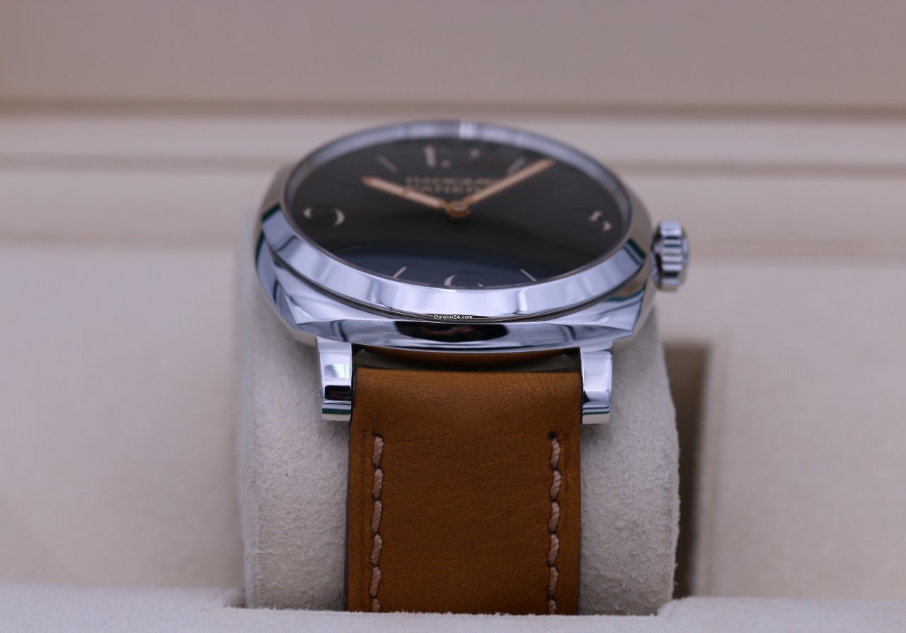 Panerai Radiomir 1940 Mens watch Unisex Manual winding Steel PAM 00622 Replica 5