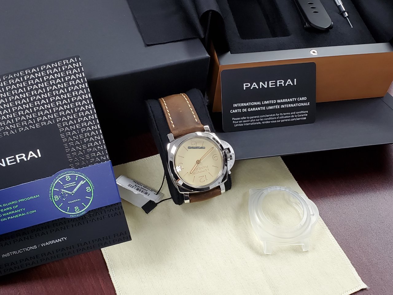 Panerai Special Editions Mens watch Unisex Automatic Steel PAM 01075 Replica 5